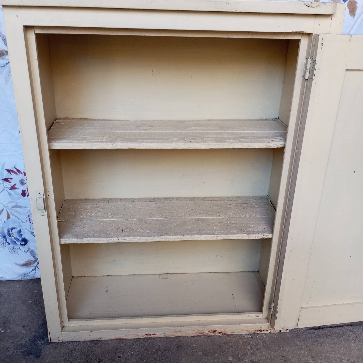Antique workshop storage cabinet with one door