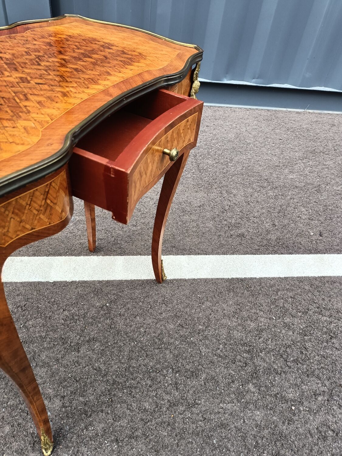 Table marqueterie ancienne style Louis XV