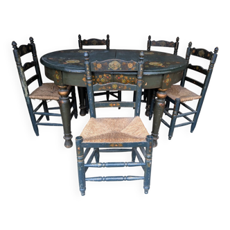Lot d'une Table peinte avec ses 5 chaises