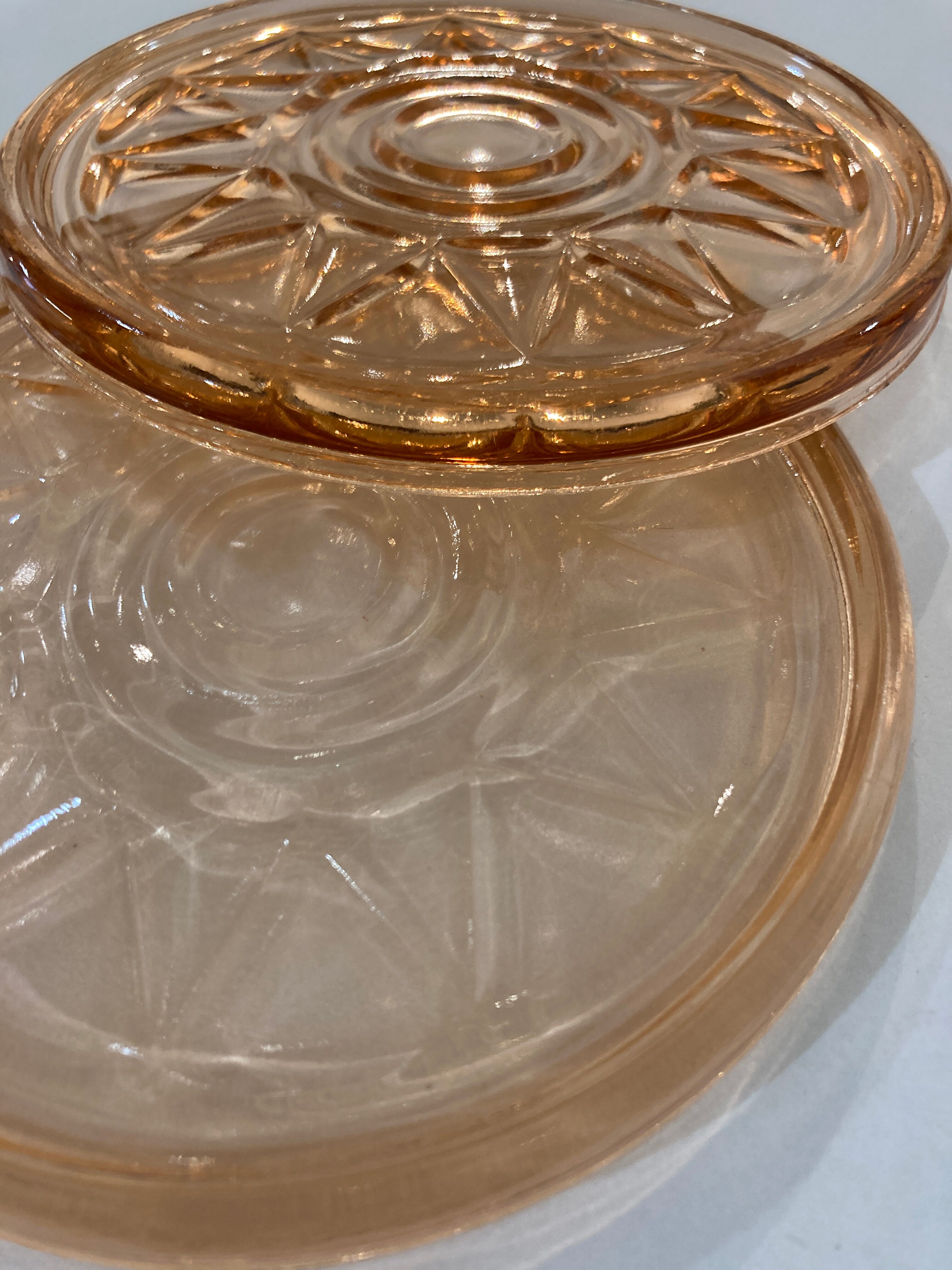 Duo under bottles pink glass