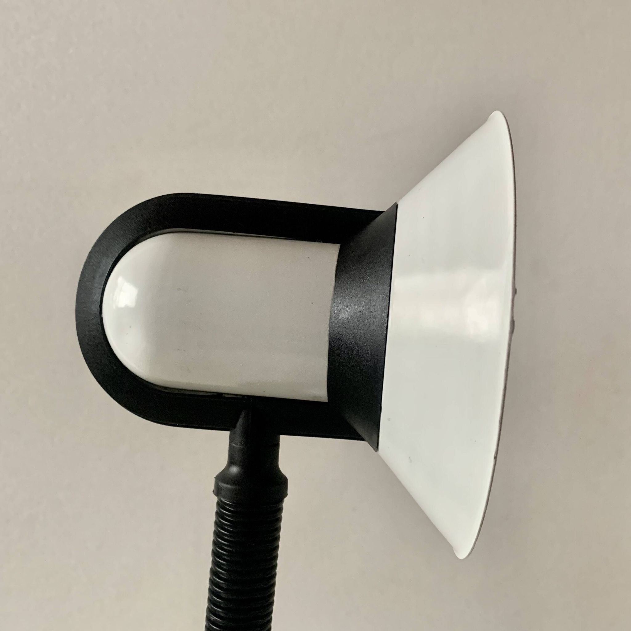Fase vintage black and white desk lamp