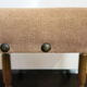 Repose-pieds en bois et velours beige