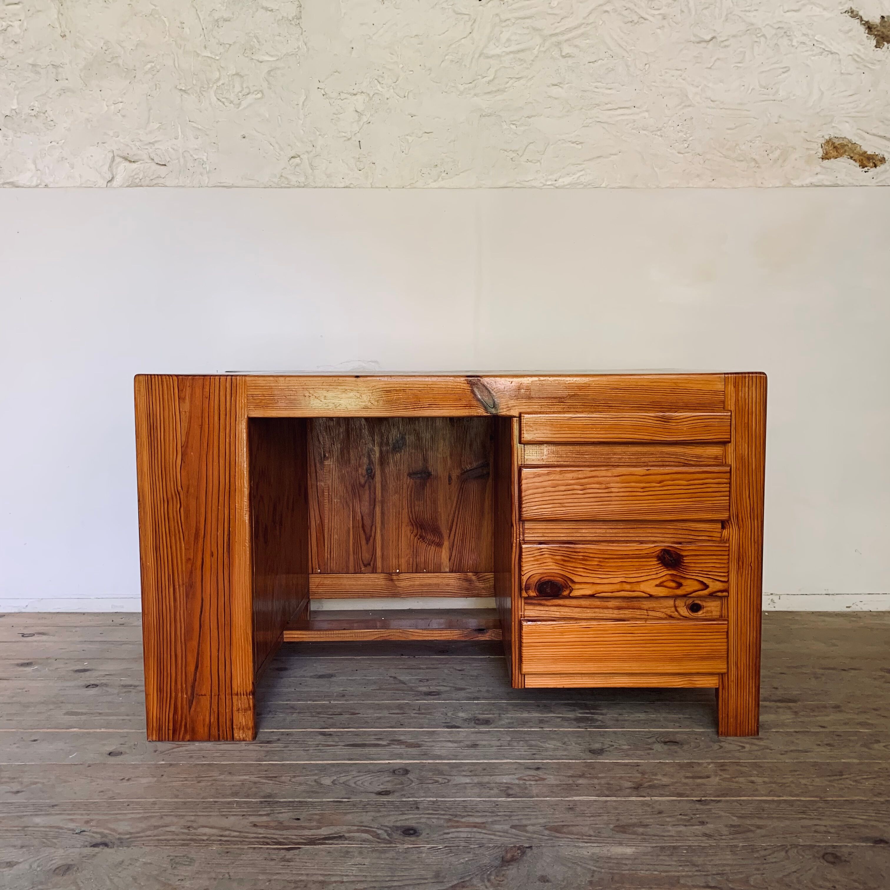 Bureau vintage en pin style maison Regain