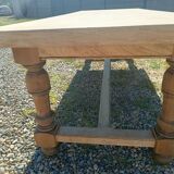Farm table