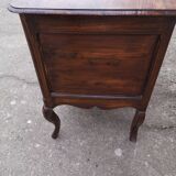 Commode nîmoise