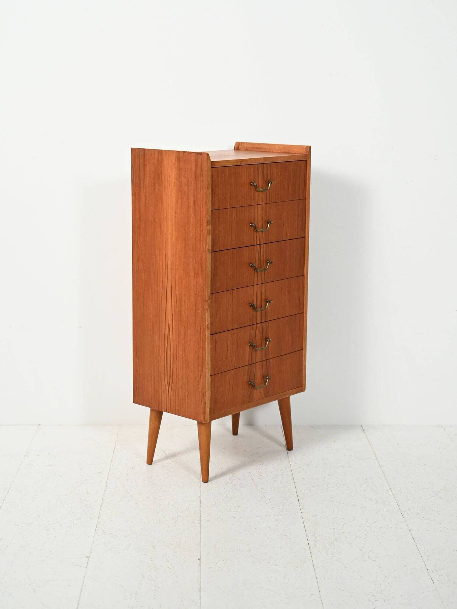 Small Scandinavian teak chest of drawers from the 1950s