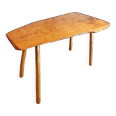 Table basse brutaliste en pin