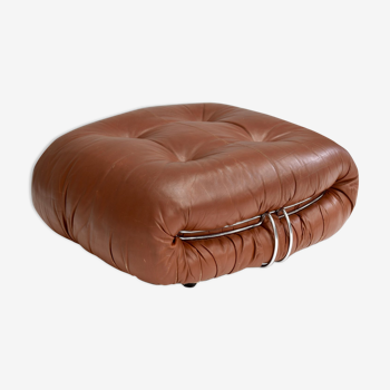 Soriana pouf in light brown leather by Tobia Scarpa for Cassina Italy 1970s