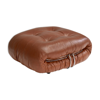 Soriana pouf in light brown leather by Tobia Scarpa for Cassina Italy 1970s