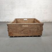 Lot de 2 anciens grands paniers à bûches bois et osier