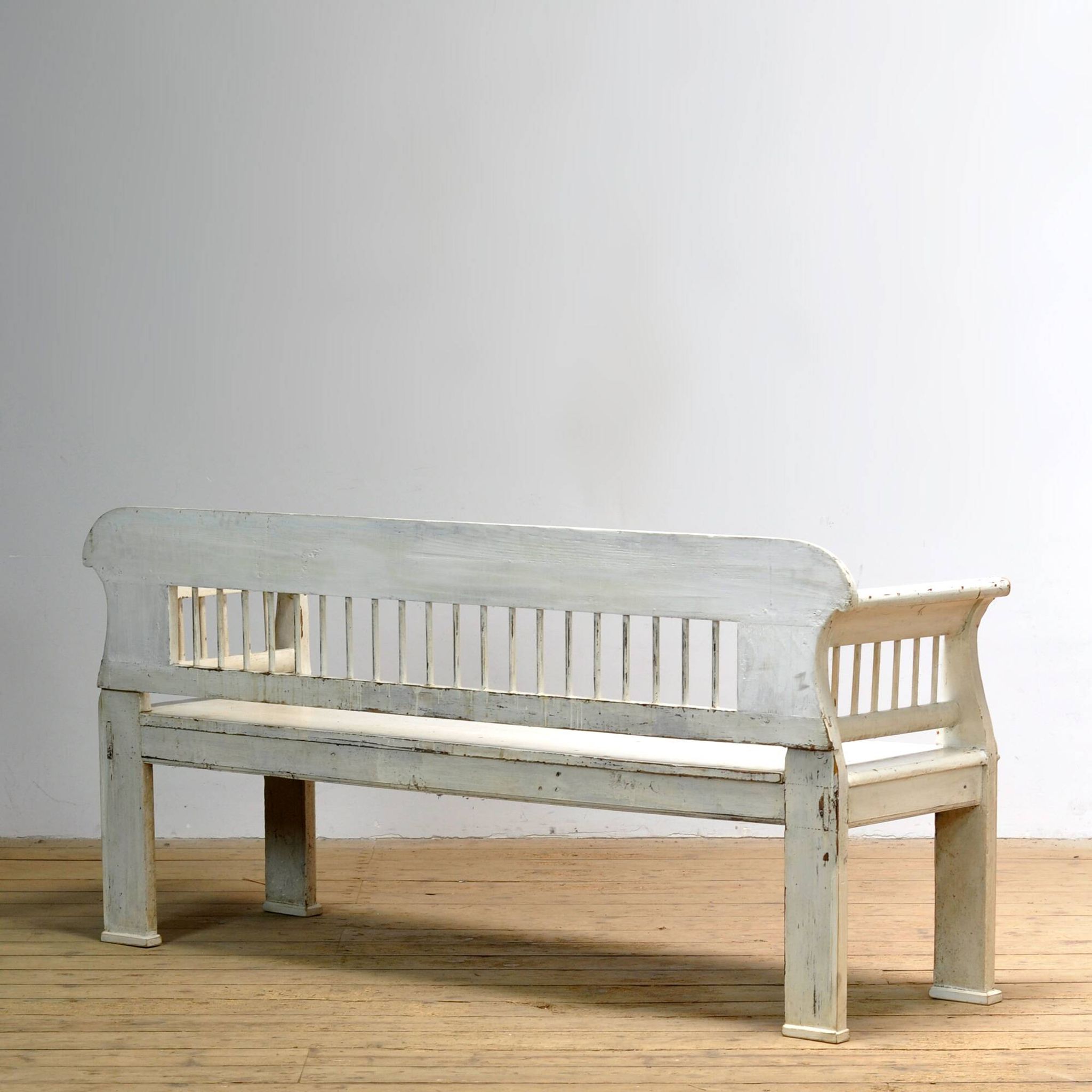 Antique pine bench, 1900s