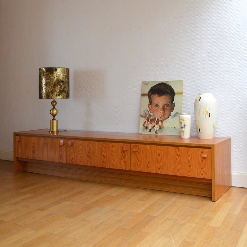Low sideboard 70s vintage