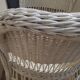 Paire de fauteuils blancs en rotin