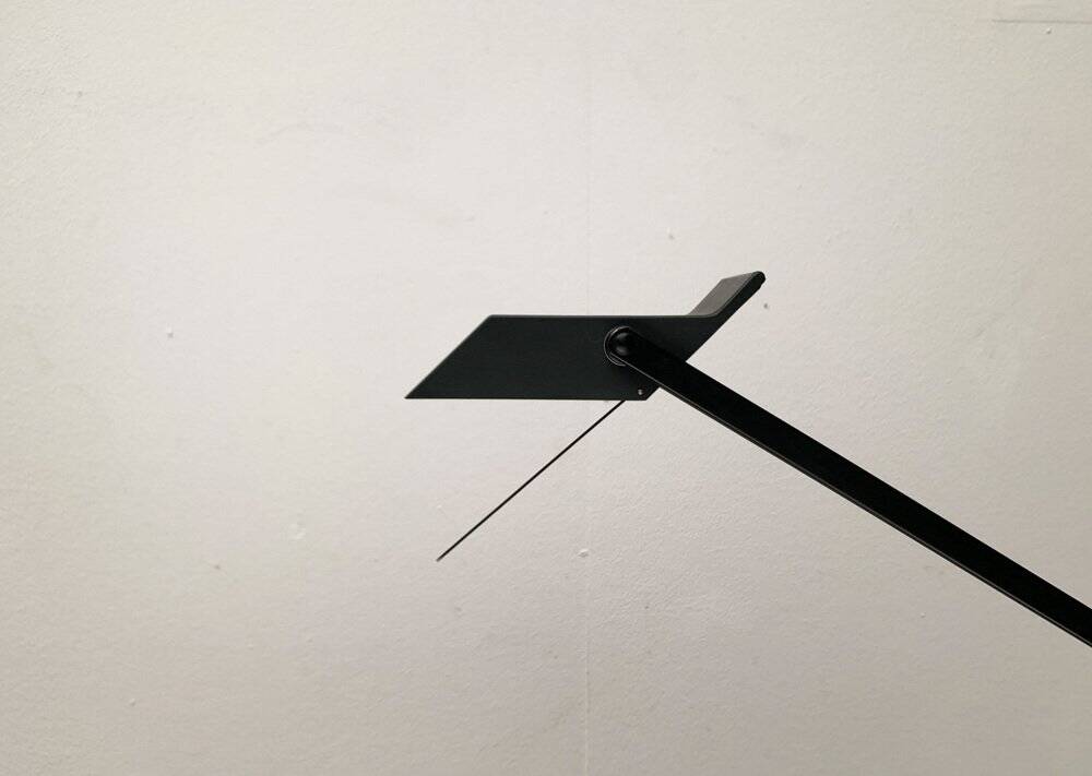 Postmodern Italian Tizio table lamp by Richard Sapper for Artemide, 1970s.