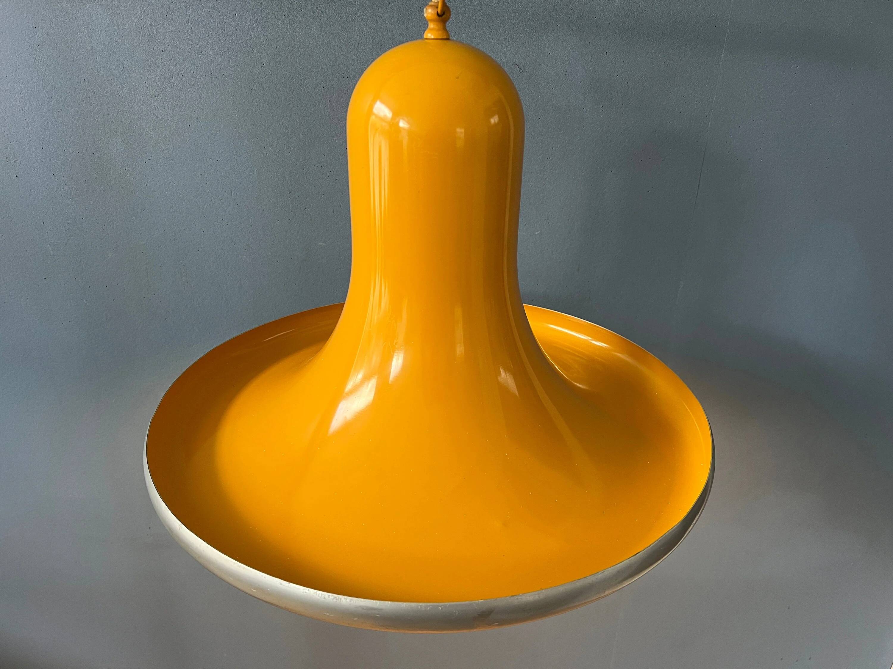 Suspension UFO Space Age yellow Mid-Century