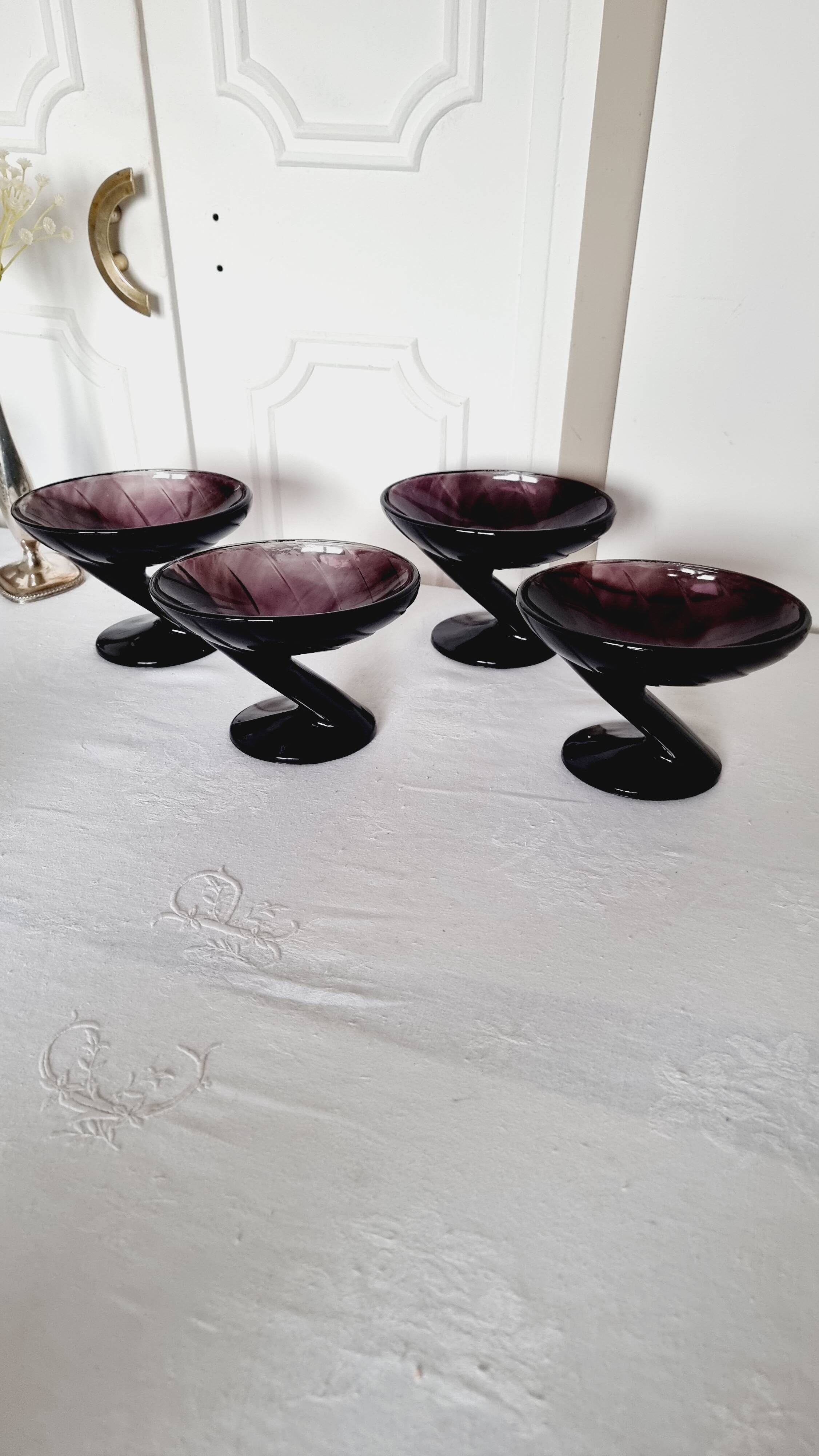 Set of 4 "Zig-Zag" dessert glasses in amethyst crystal Art Deco