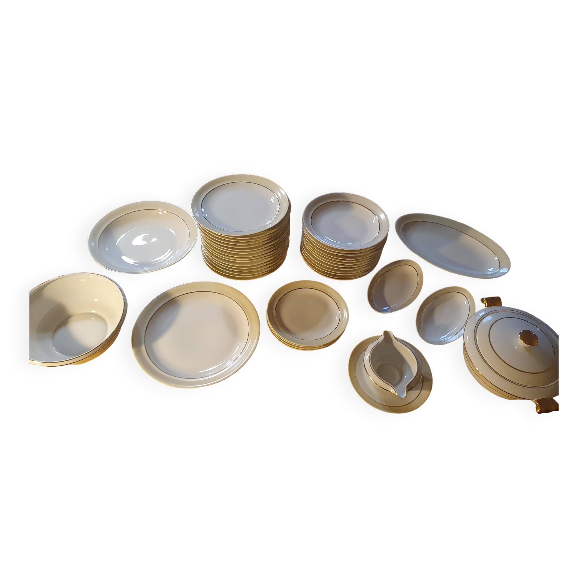 White and yellow porcelain dinner service with gold edging, Poral Limoges France