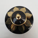 Telescopic cigarette holder in metal mushroom shape