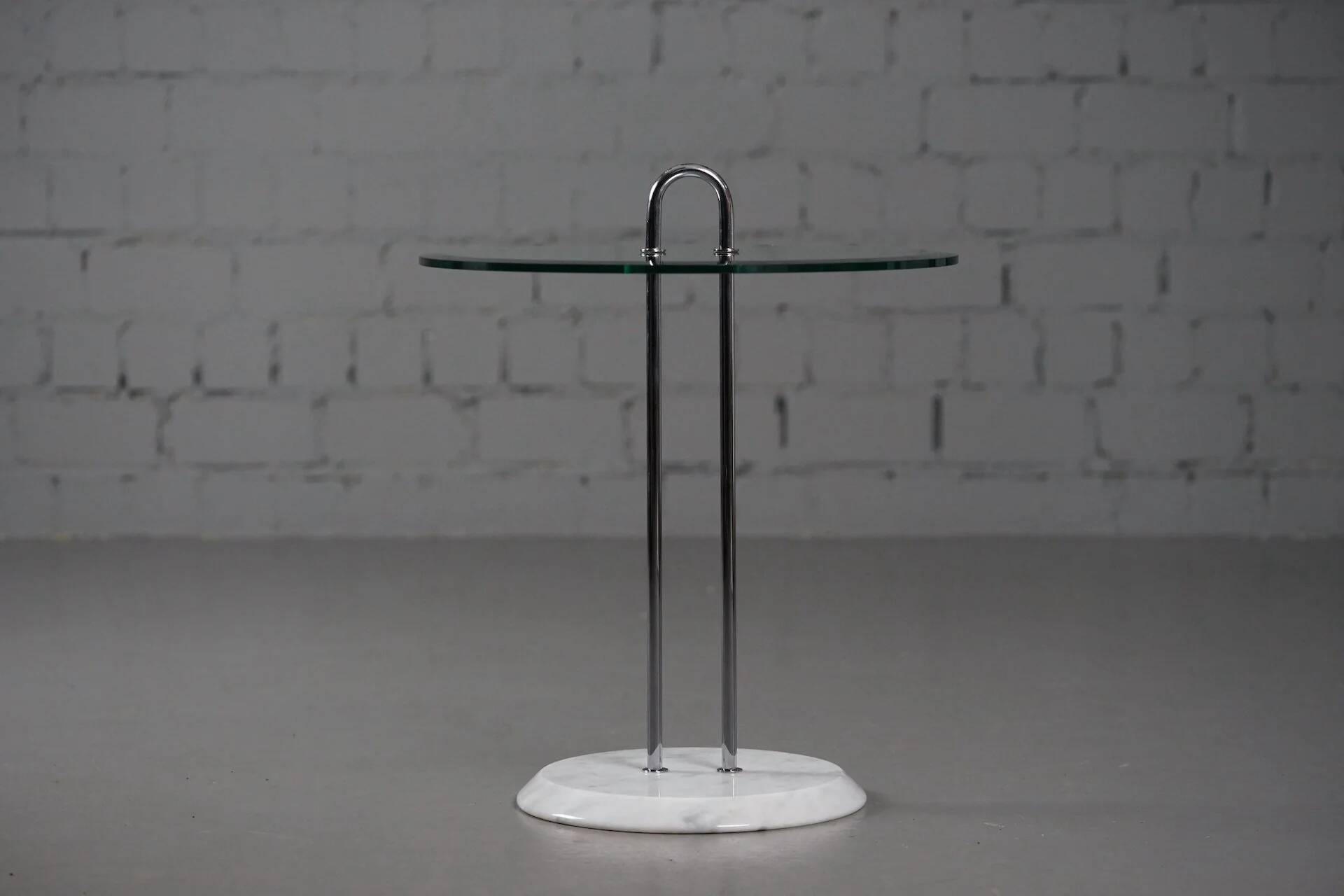 Table d'appoint par Vico Magistretti pour Cattelan