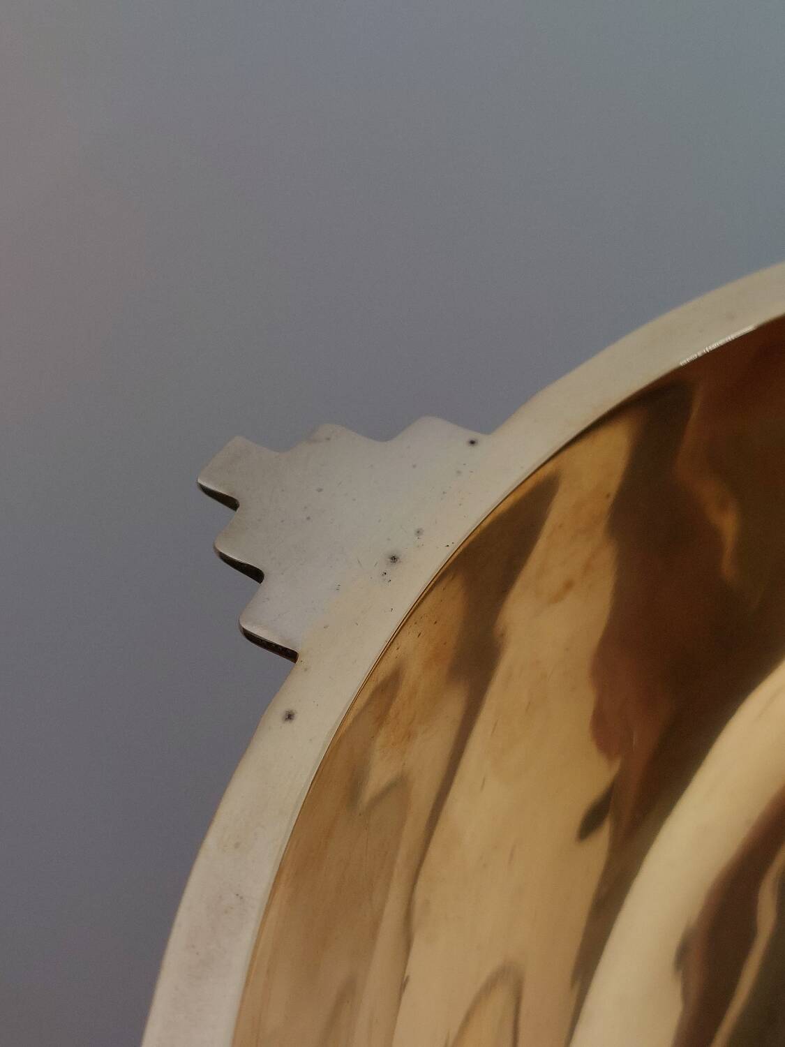 Antique and elegant Art Deco brass bowl