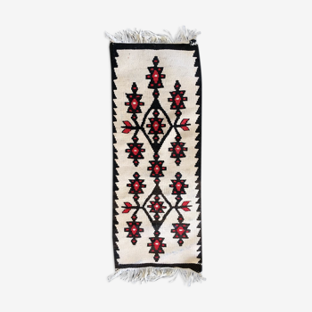 small Romanian wool rug woven 72.5x29.5cm