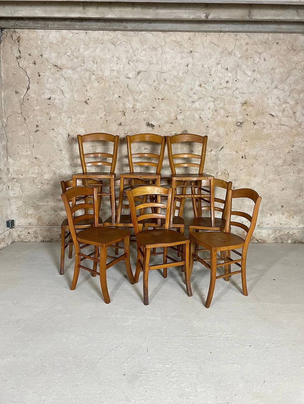 10 chaises étoile