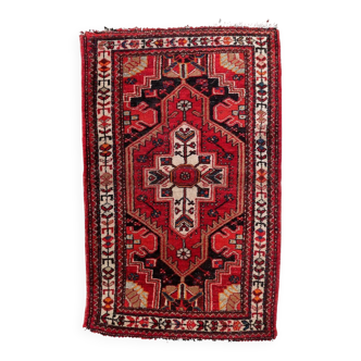 Antique 1920s Persian Hamadan rug 77cm x 121cm