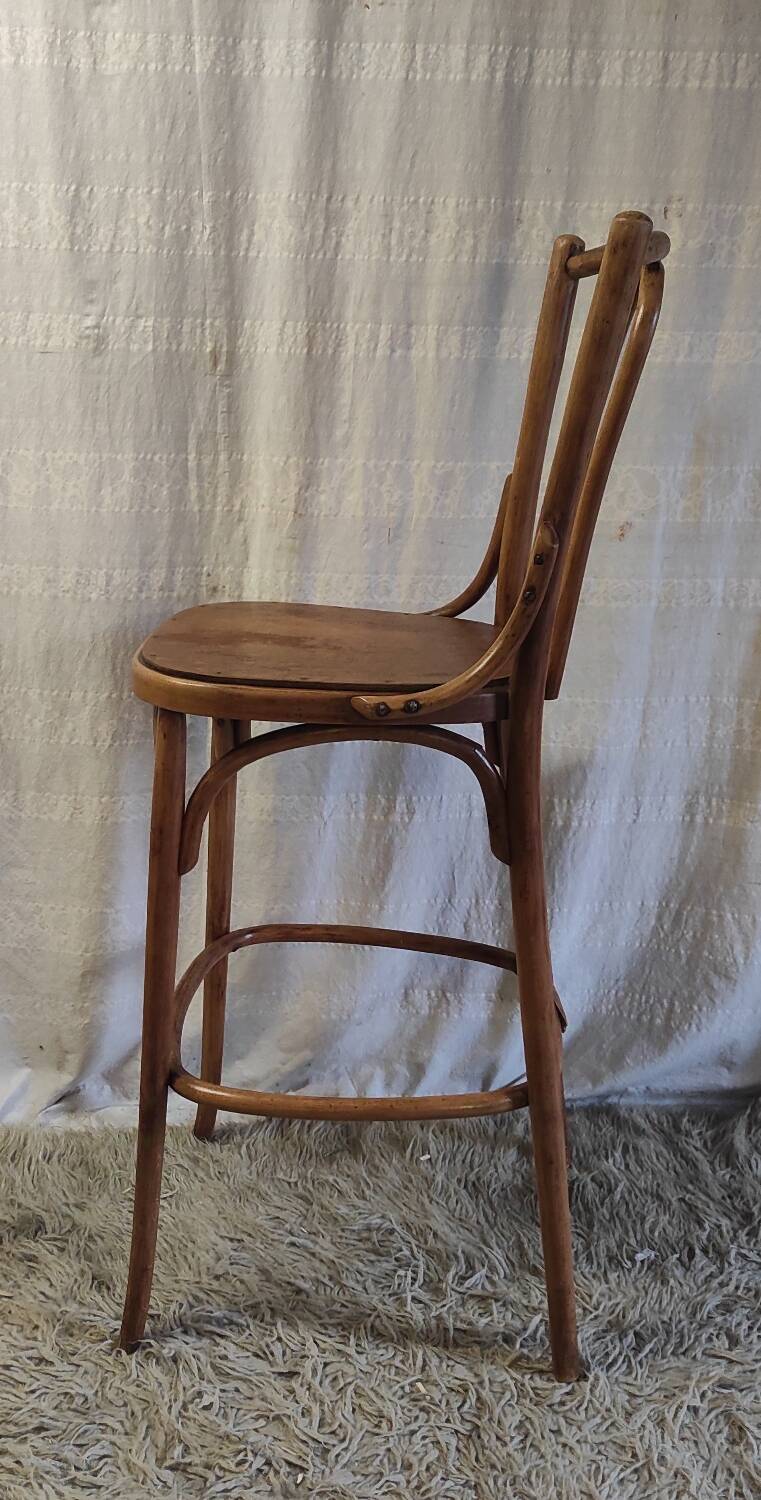 High chair in curved wood - mid. 20th century