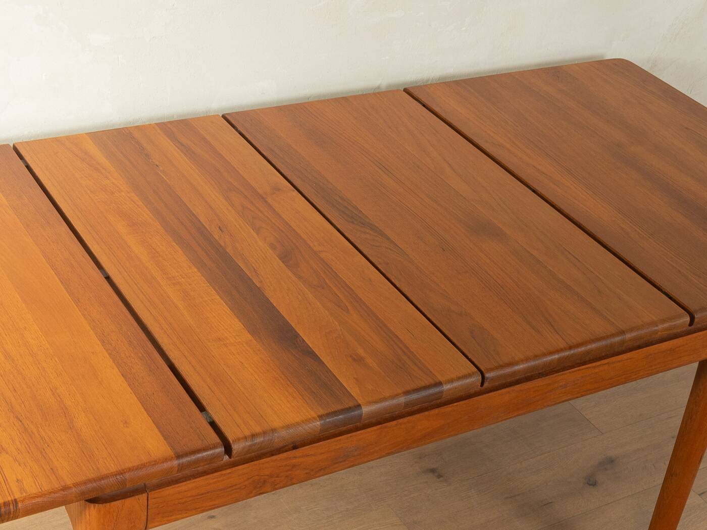 Glostrup Møbelfabrik | Grete Jalk – Extendable dining table, 1960s, teak