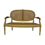 Braided wooden bench.