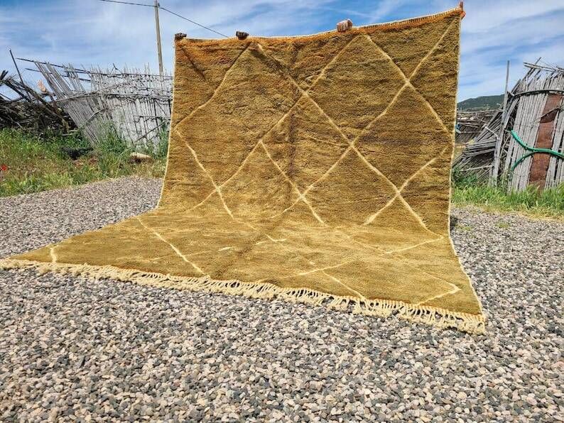 Large ochre and mustard Moroccan Mrirt rug 350x300 cm – diamond pattern