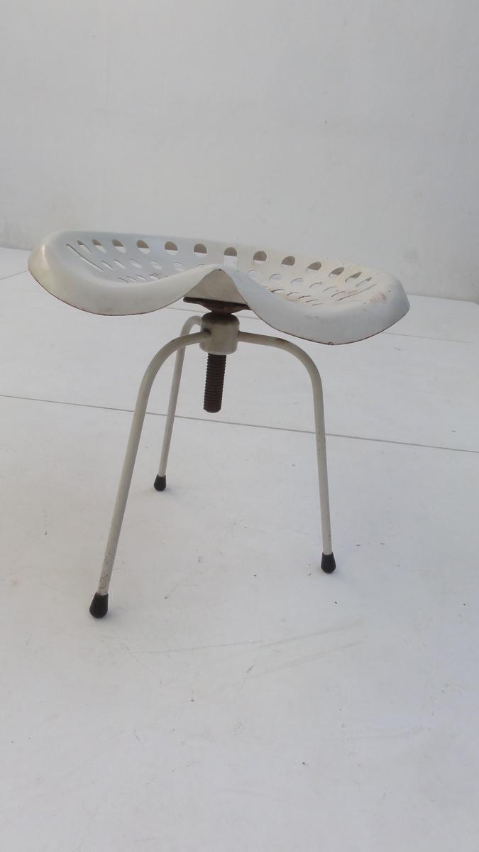 Tabouret assise de tracteur vintage industriel