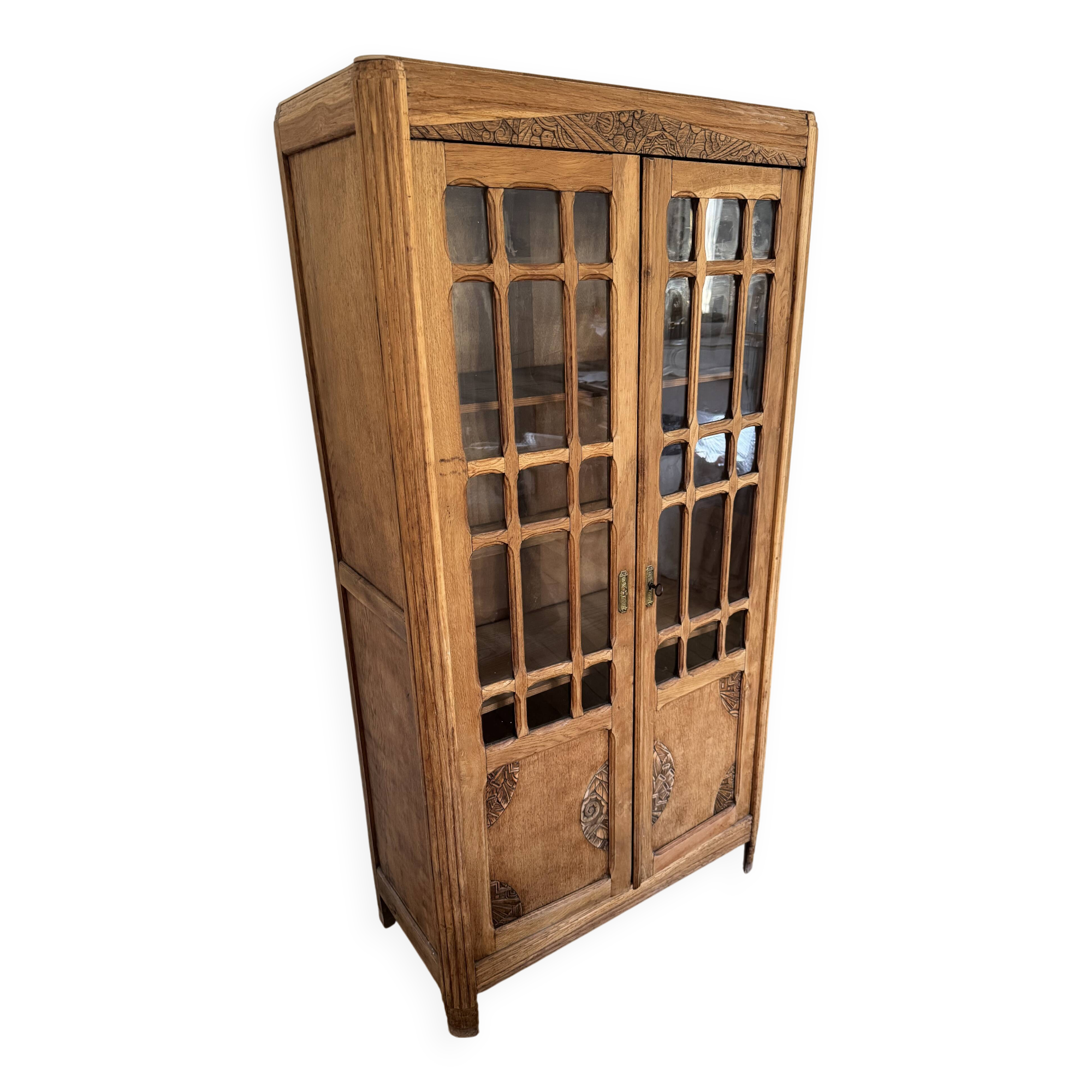 Parisian cabinet display case