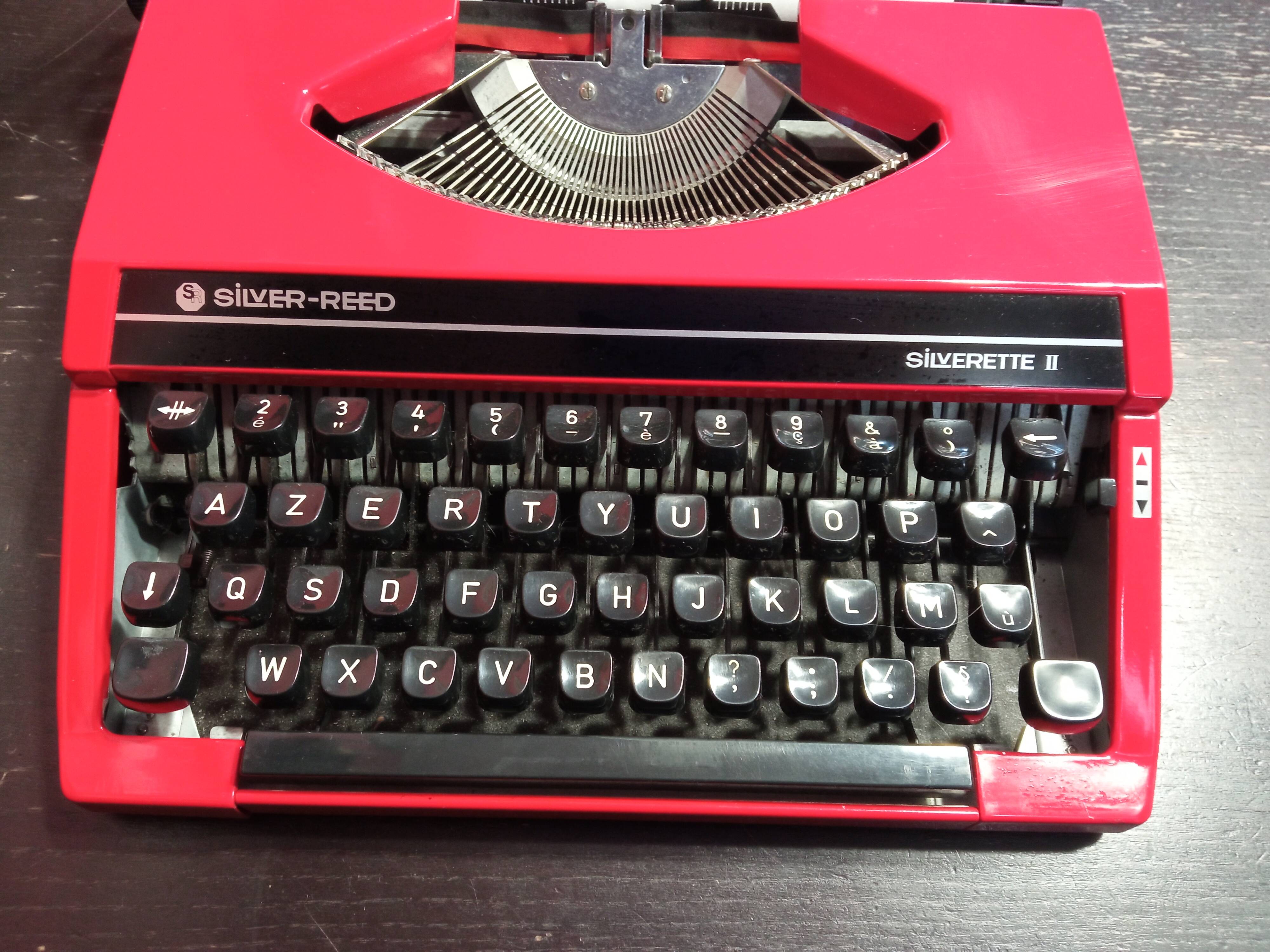 Machine à écrire Silver Reed - Silverette II Rouge (rare)