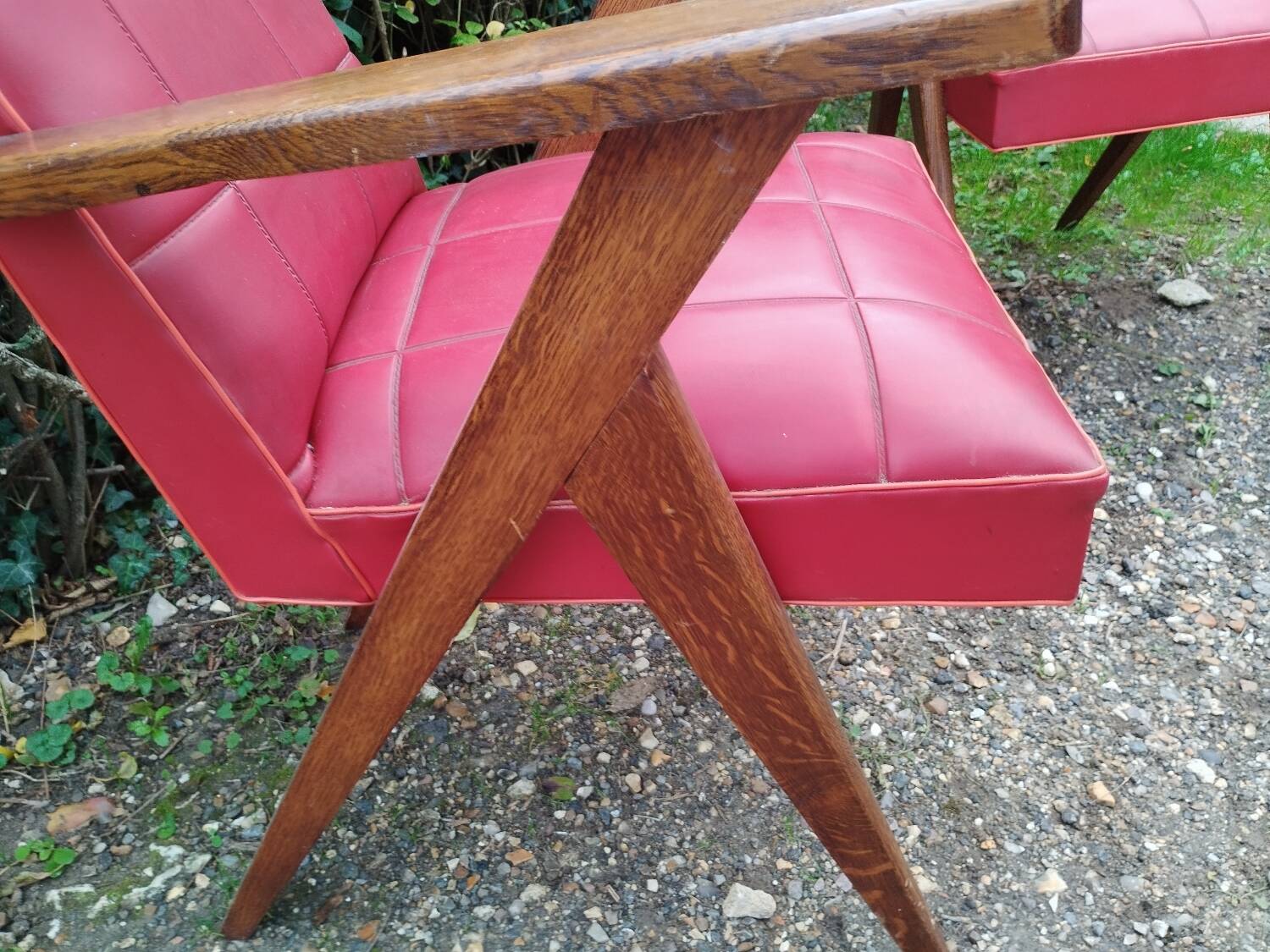 Paire de fauteuils anciens pieds compas