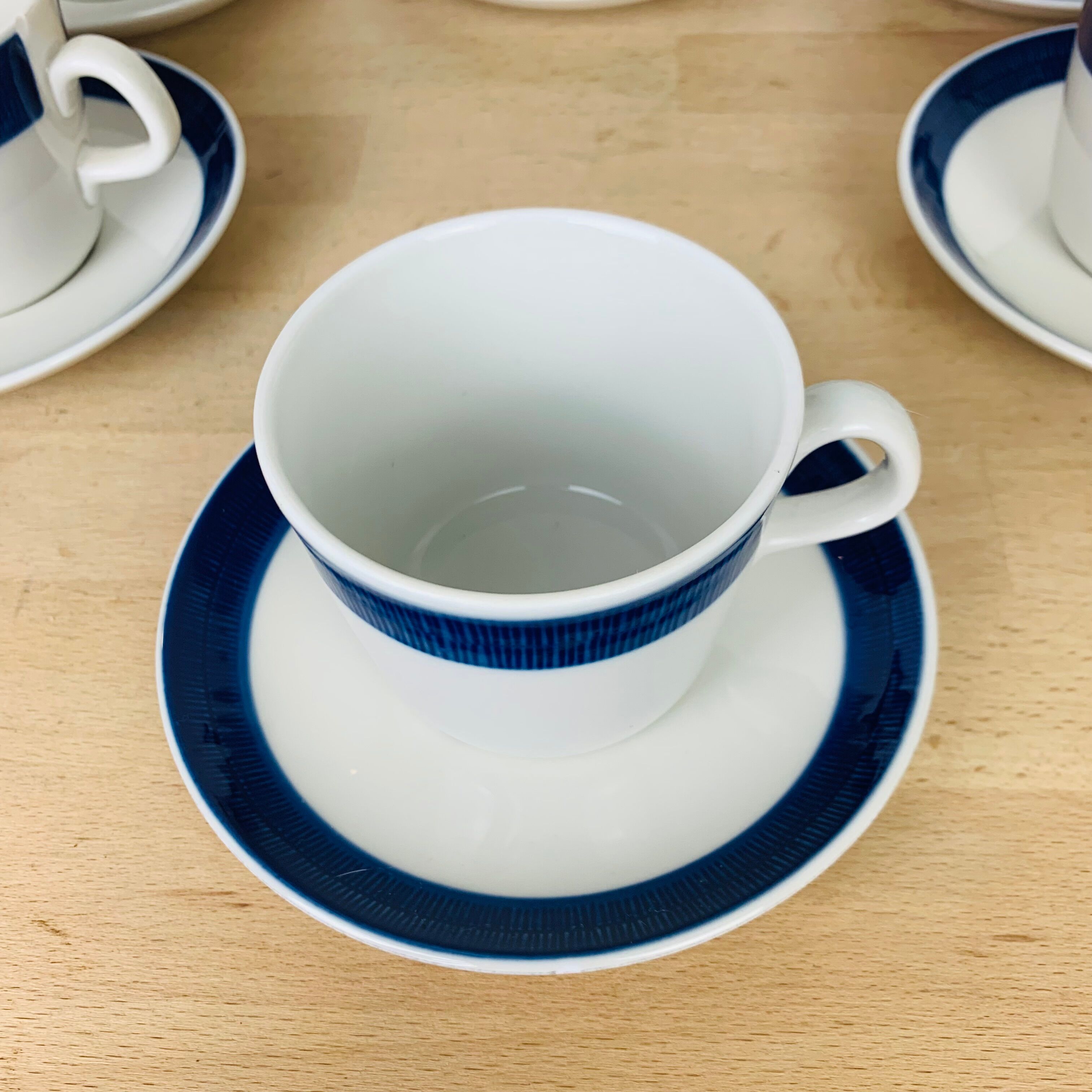 Service à thé théière 6 tasses céramique Koka par Rörstrand Suède, scandinave