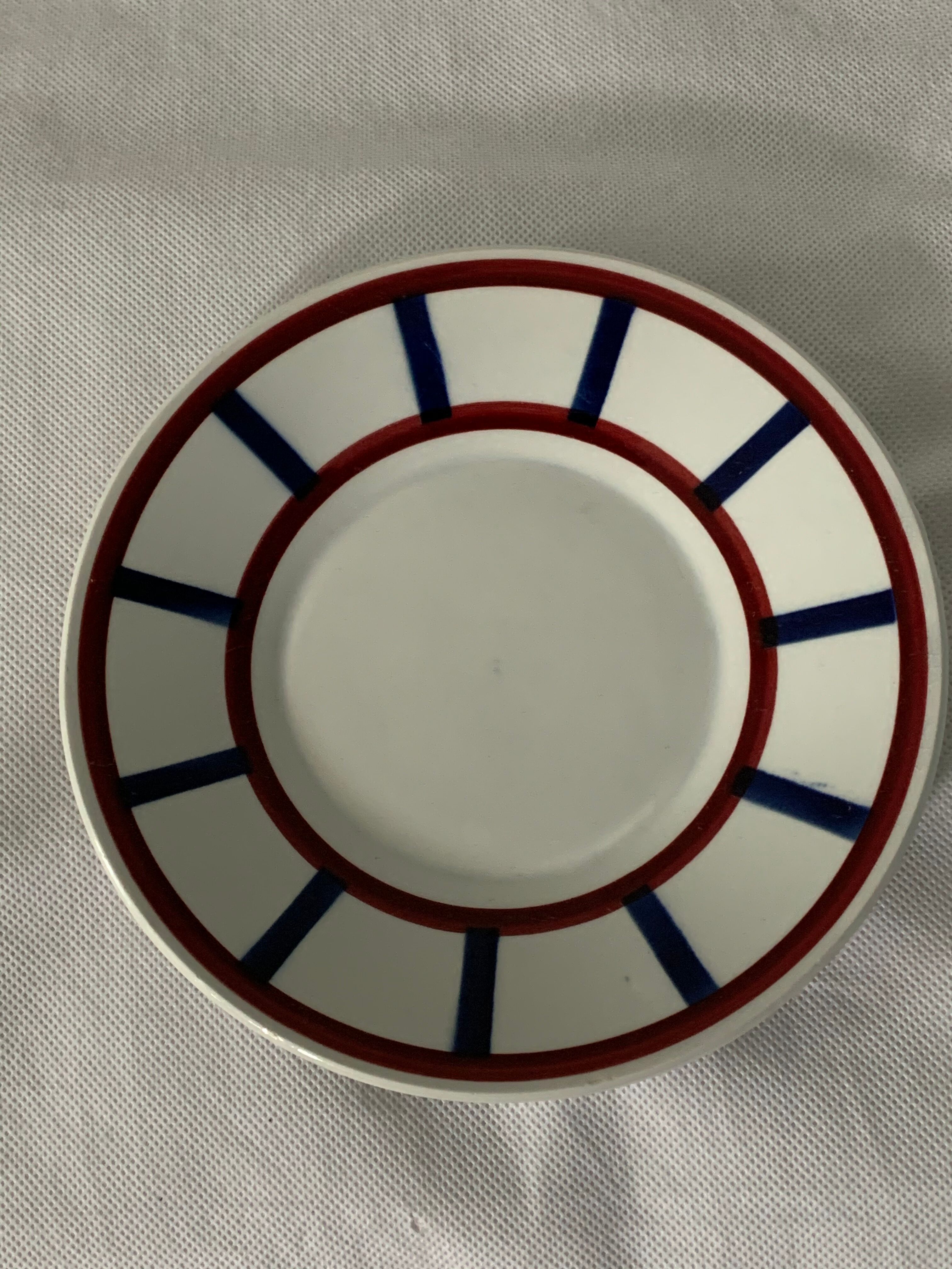 Pair of porcelain cups and cups Béarn HBCM Montereau