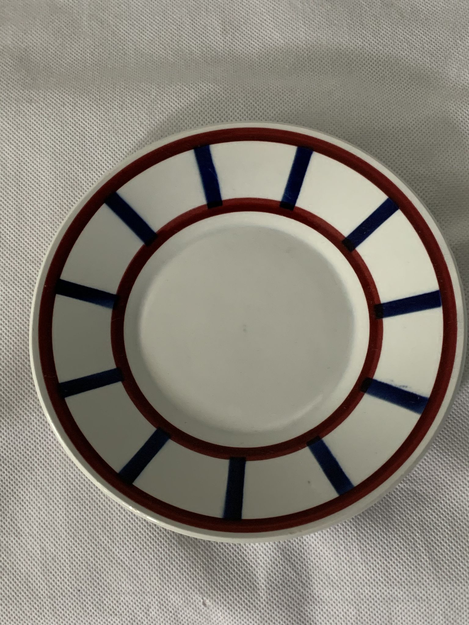 Pair of porcelain cups and cups Béarn HBCM Montereau