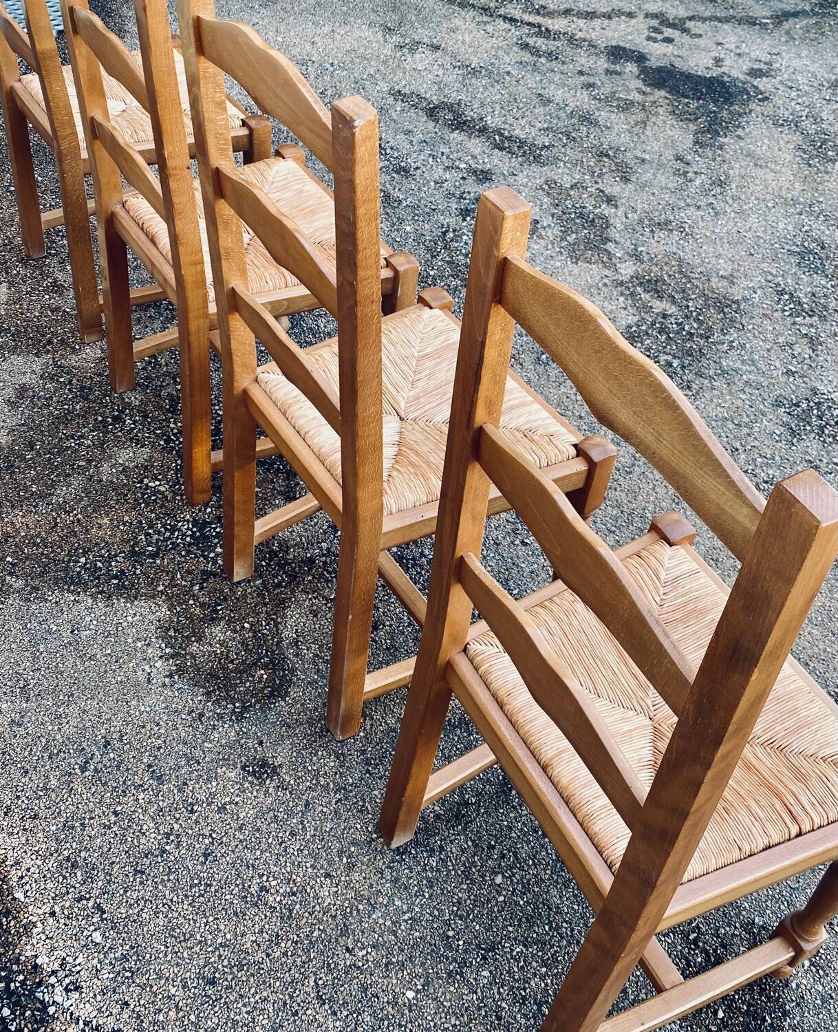 4 oak straw farmhouse chairs