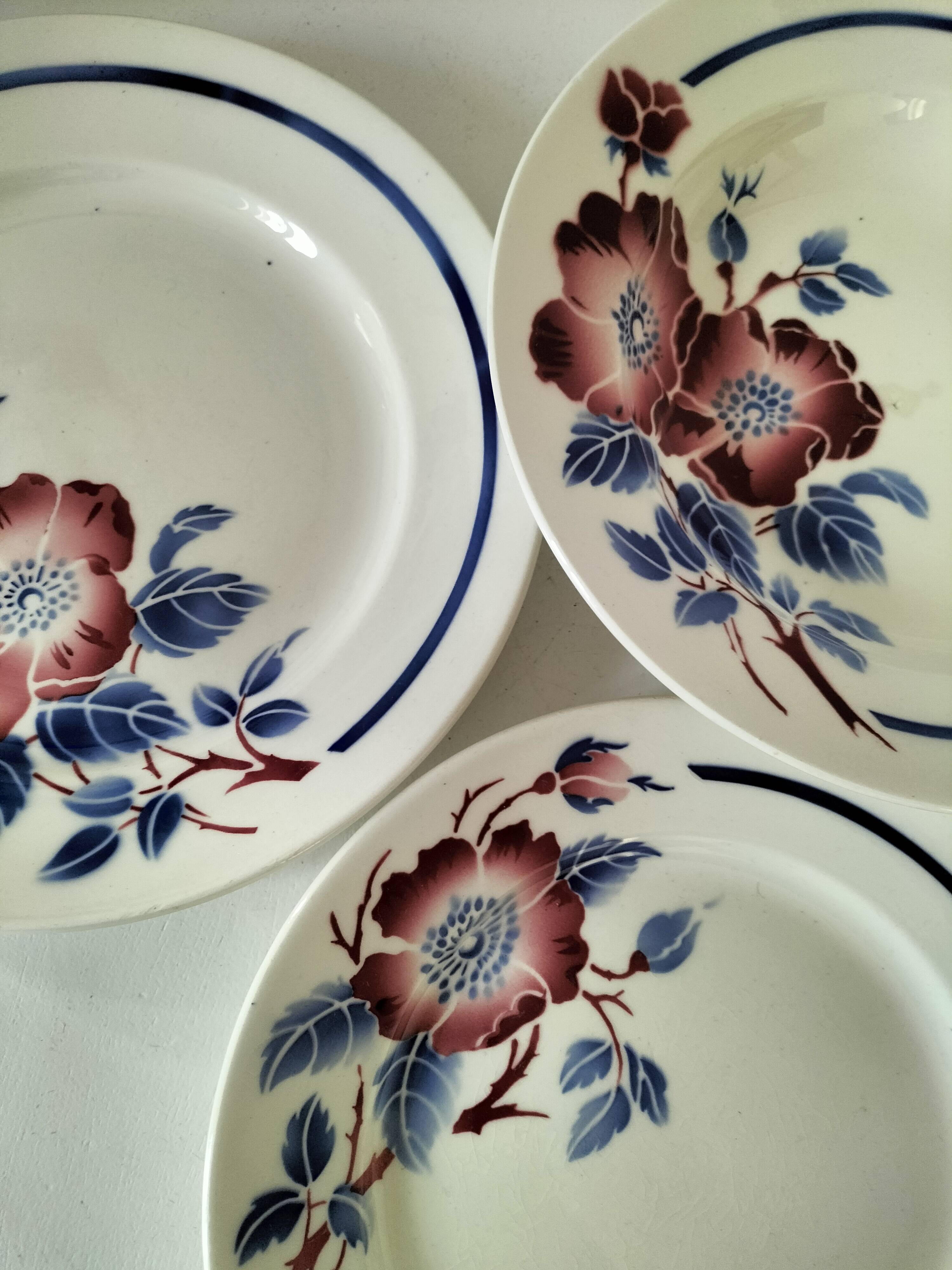 Set of three ironstone plates K & G Lunéville model Régine - 1950s