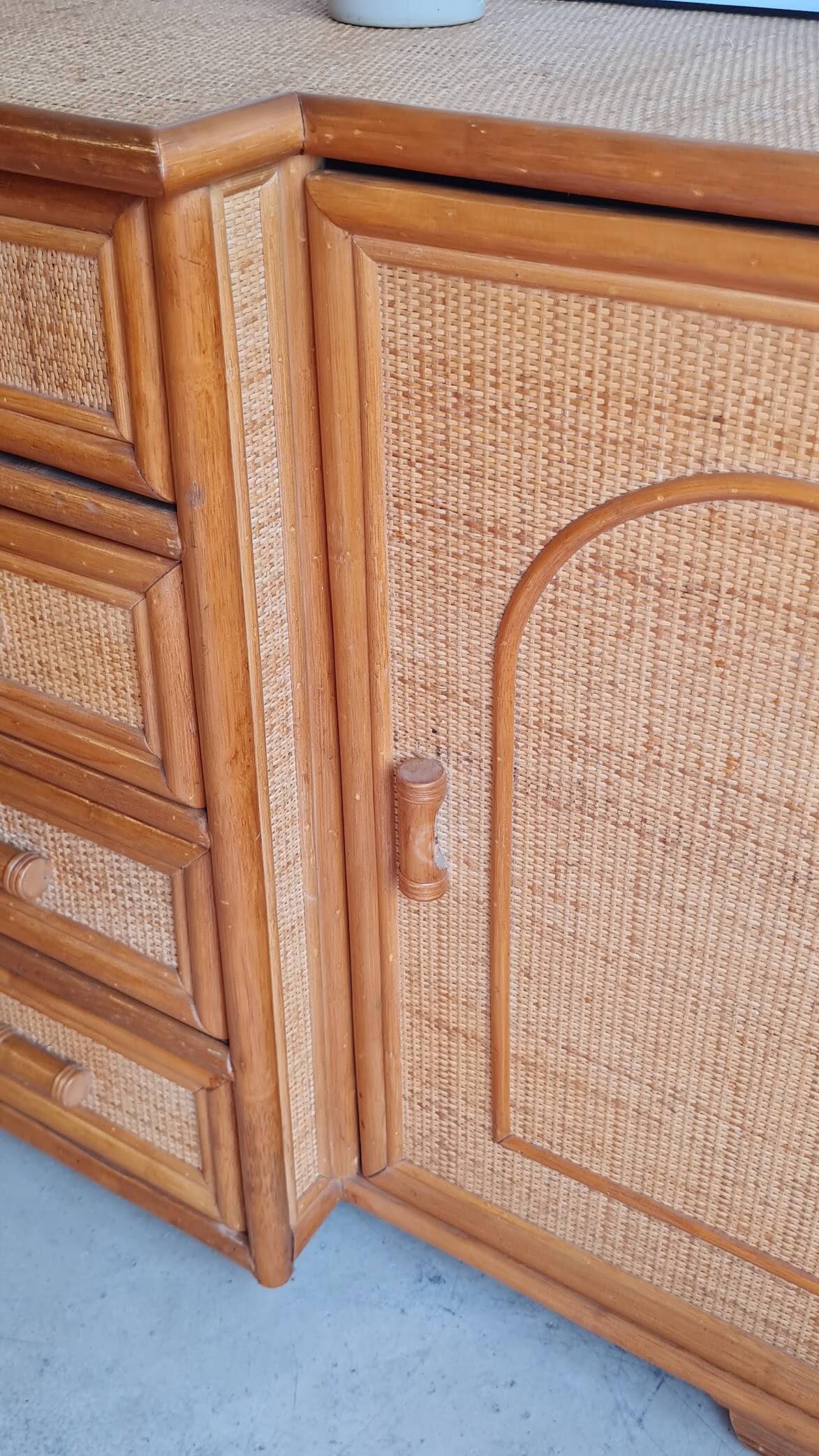 Enfilade en rotin, circa années 70