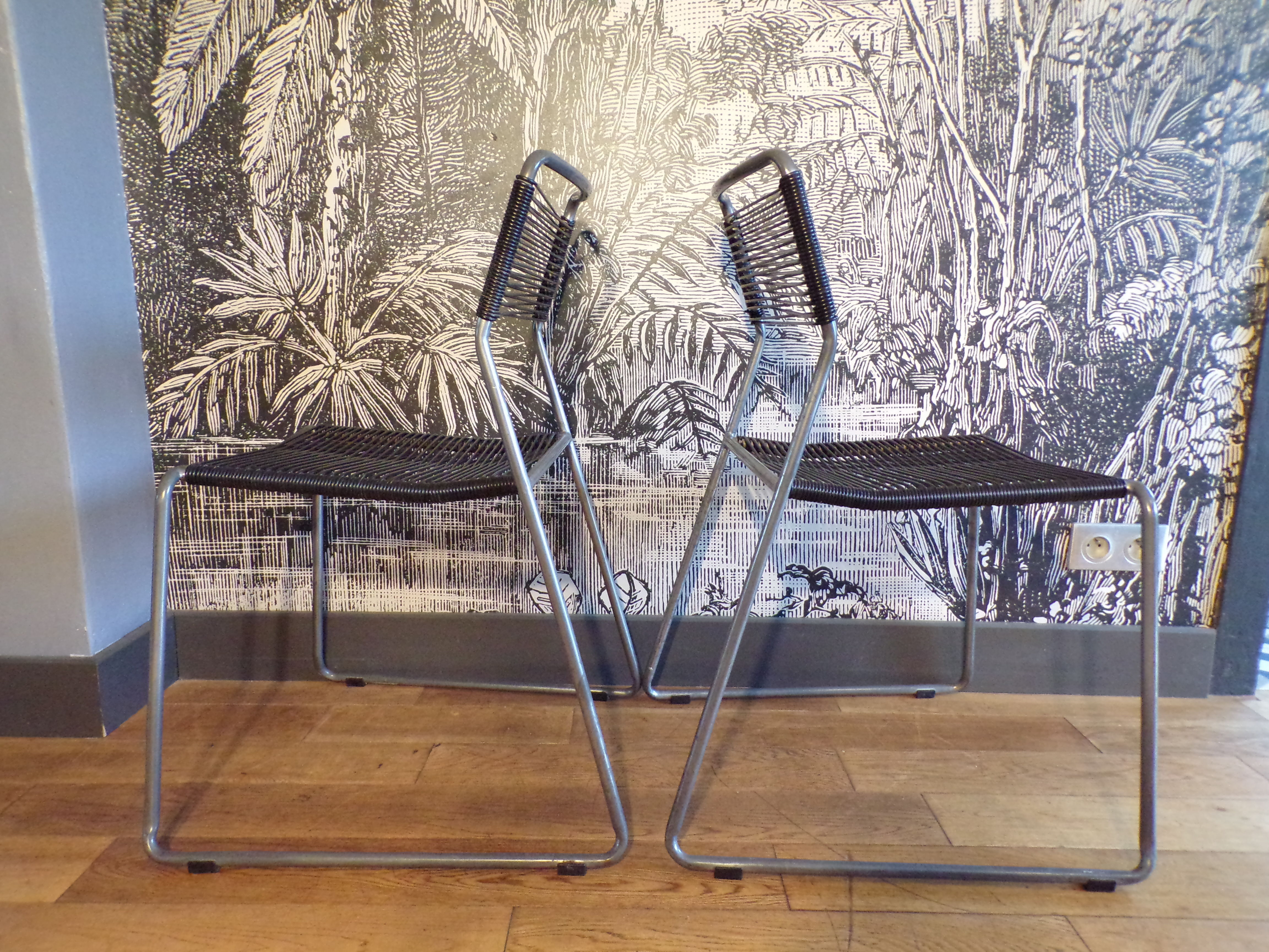 Pair of scoubidou vintage shredded chairs
