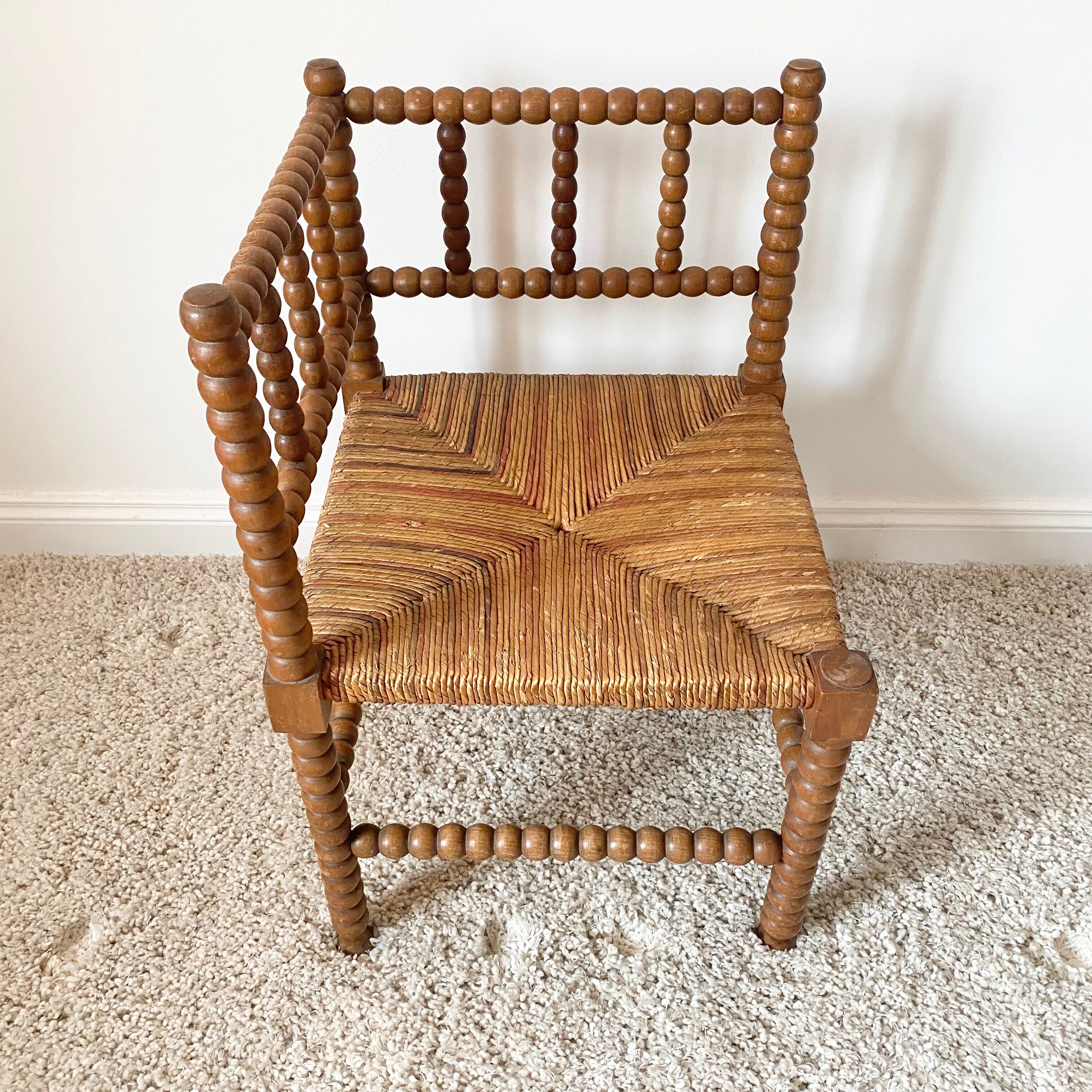 Vintage corner chair in turned oak and straw