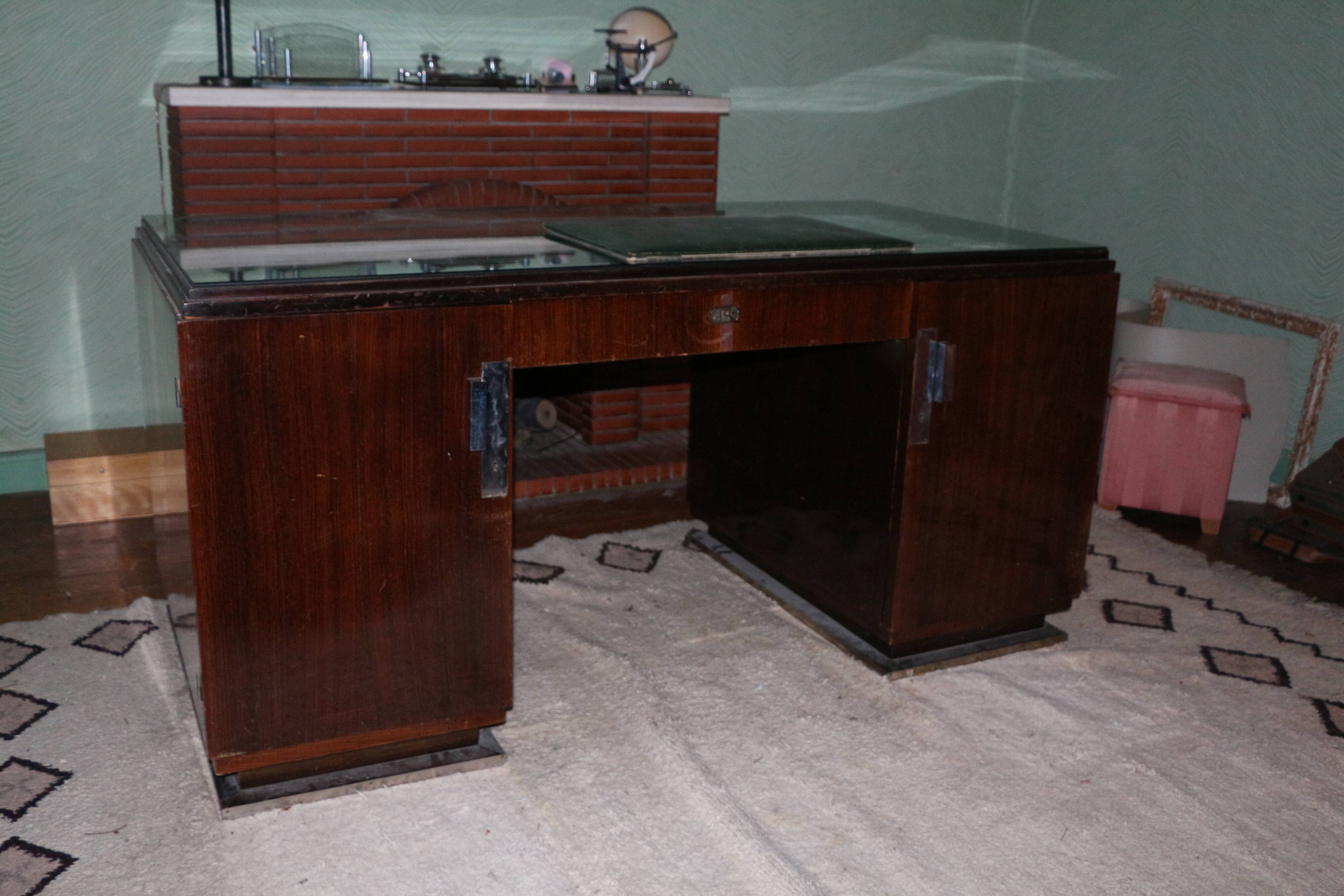 Desk