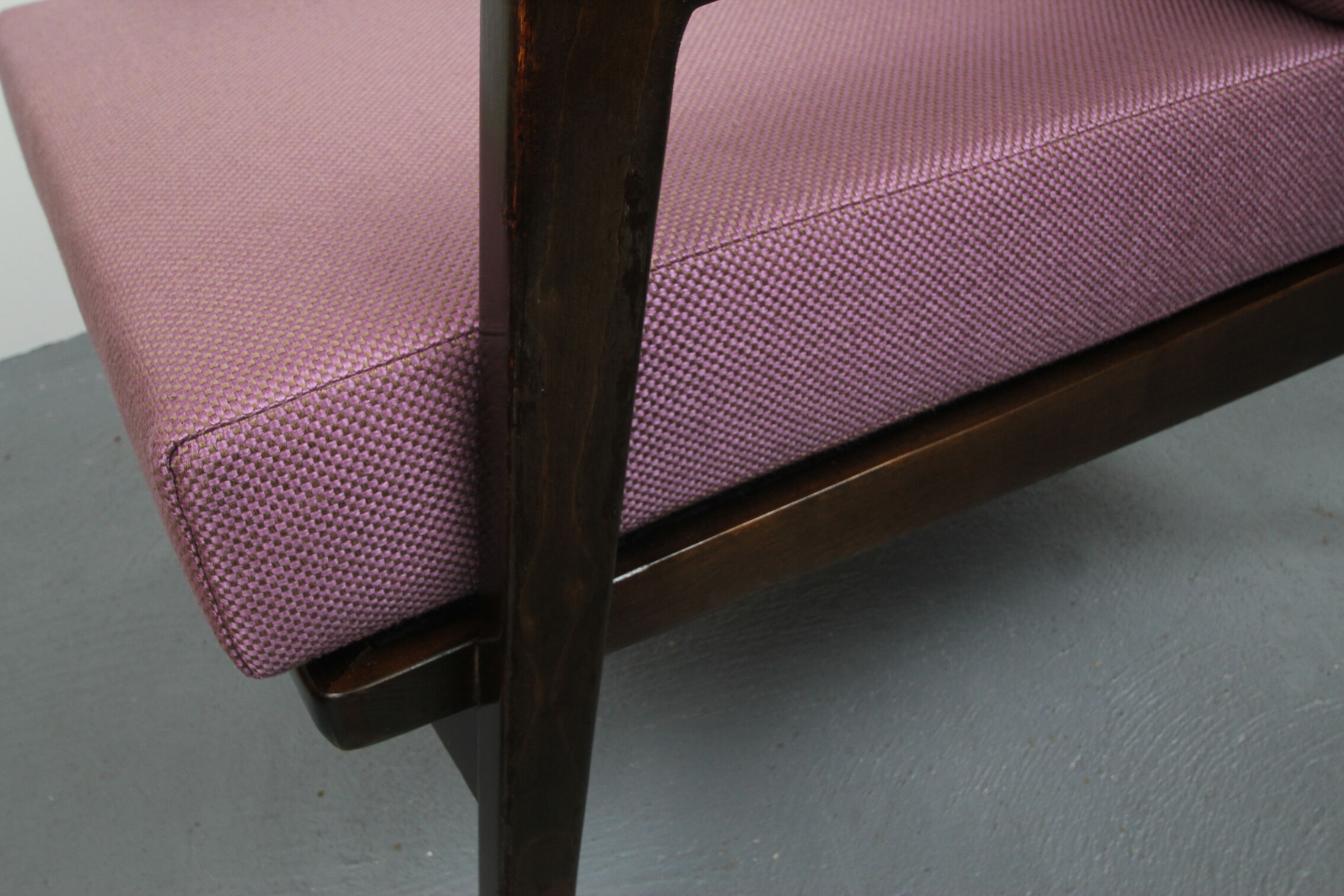 1960s armchair in violet