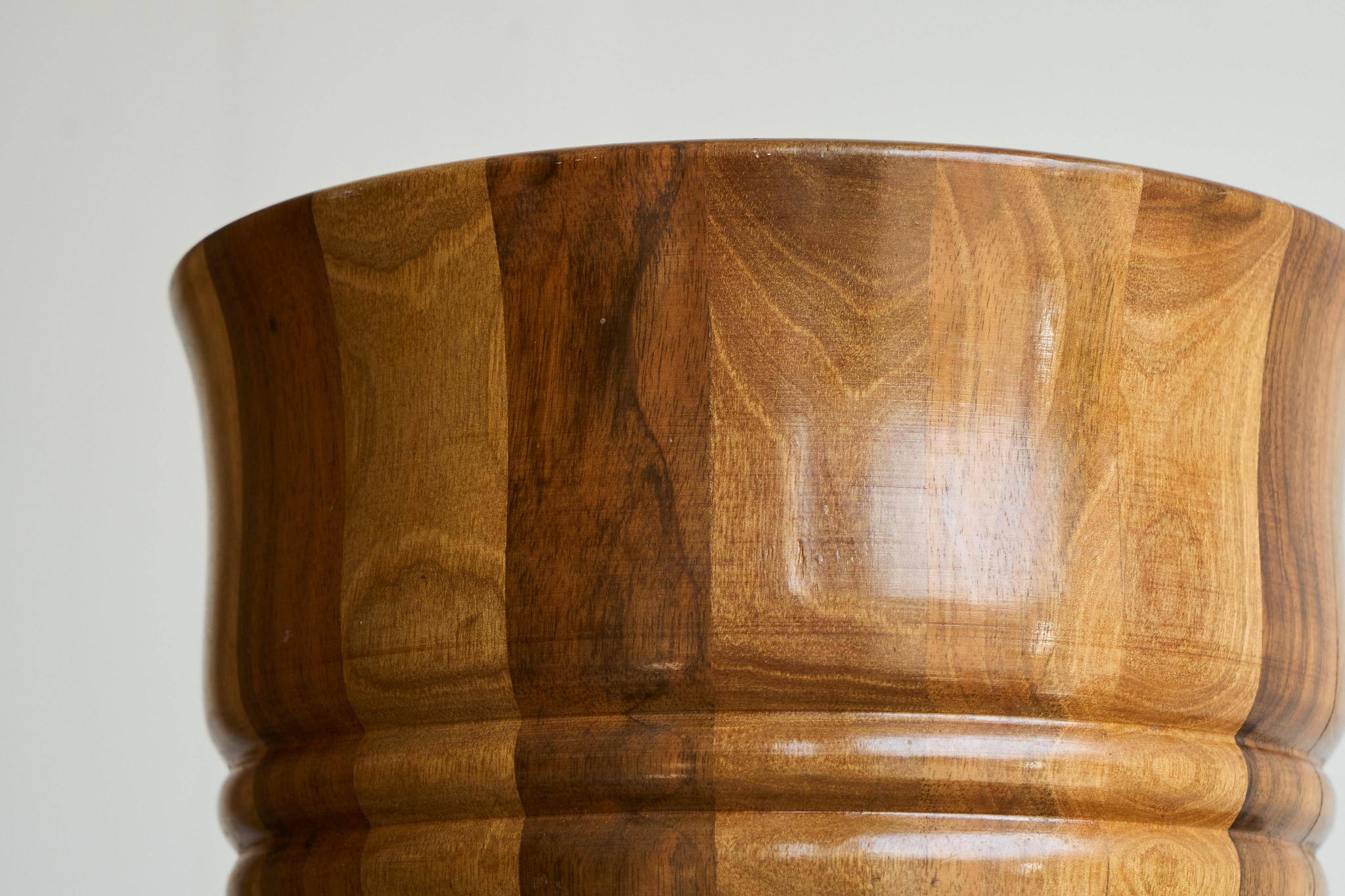 Striped vase in solid wood, 19th century