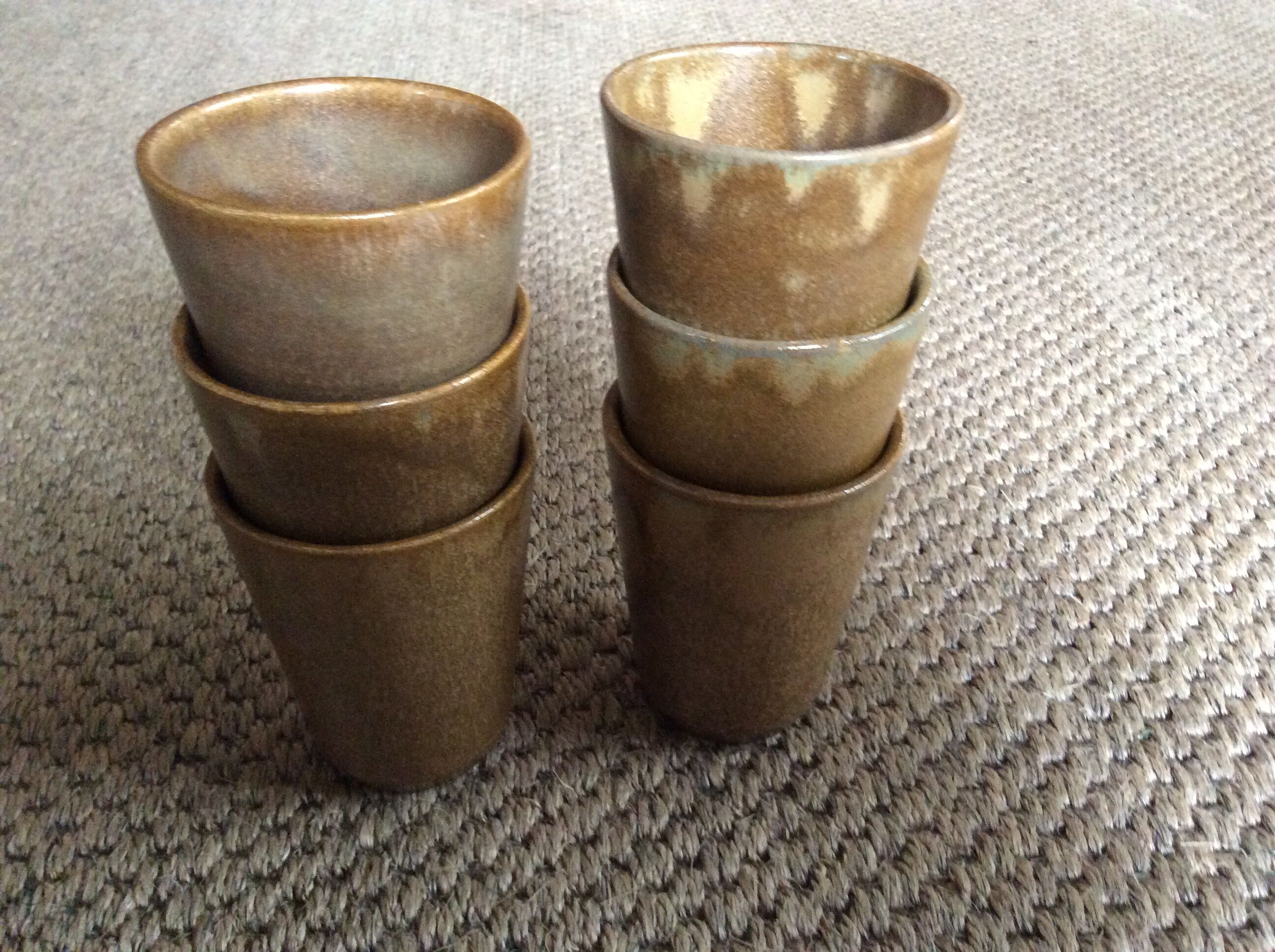 Série de 6 tasses en grès