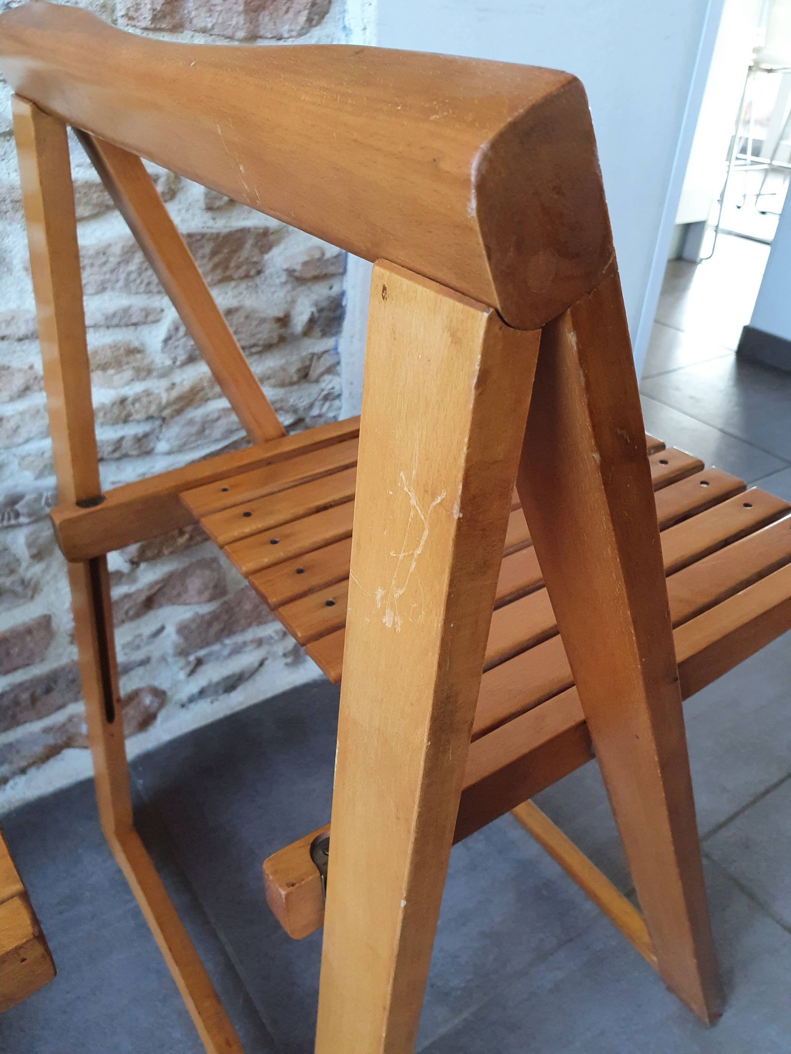 Folding chairs