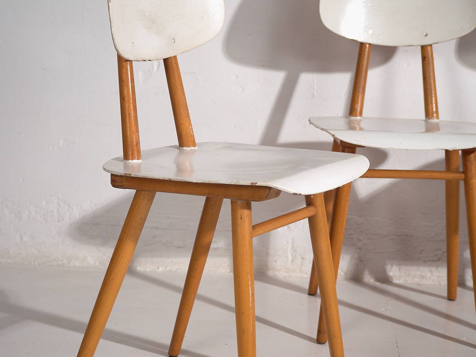 Vintage white chairs (circa 1960). 3-piece set #1