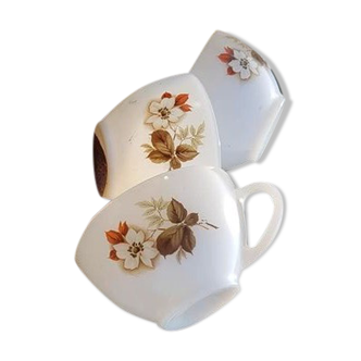 Lot 3 tasses Arcopal fleurs vintages